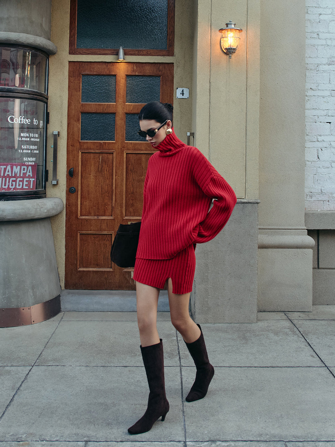 Düz Kabartmalı Yırtmaçlı Kazak Etek Takımı - Svelte Chic