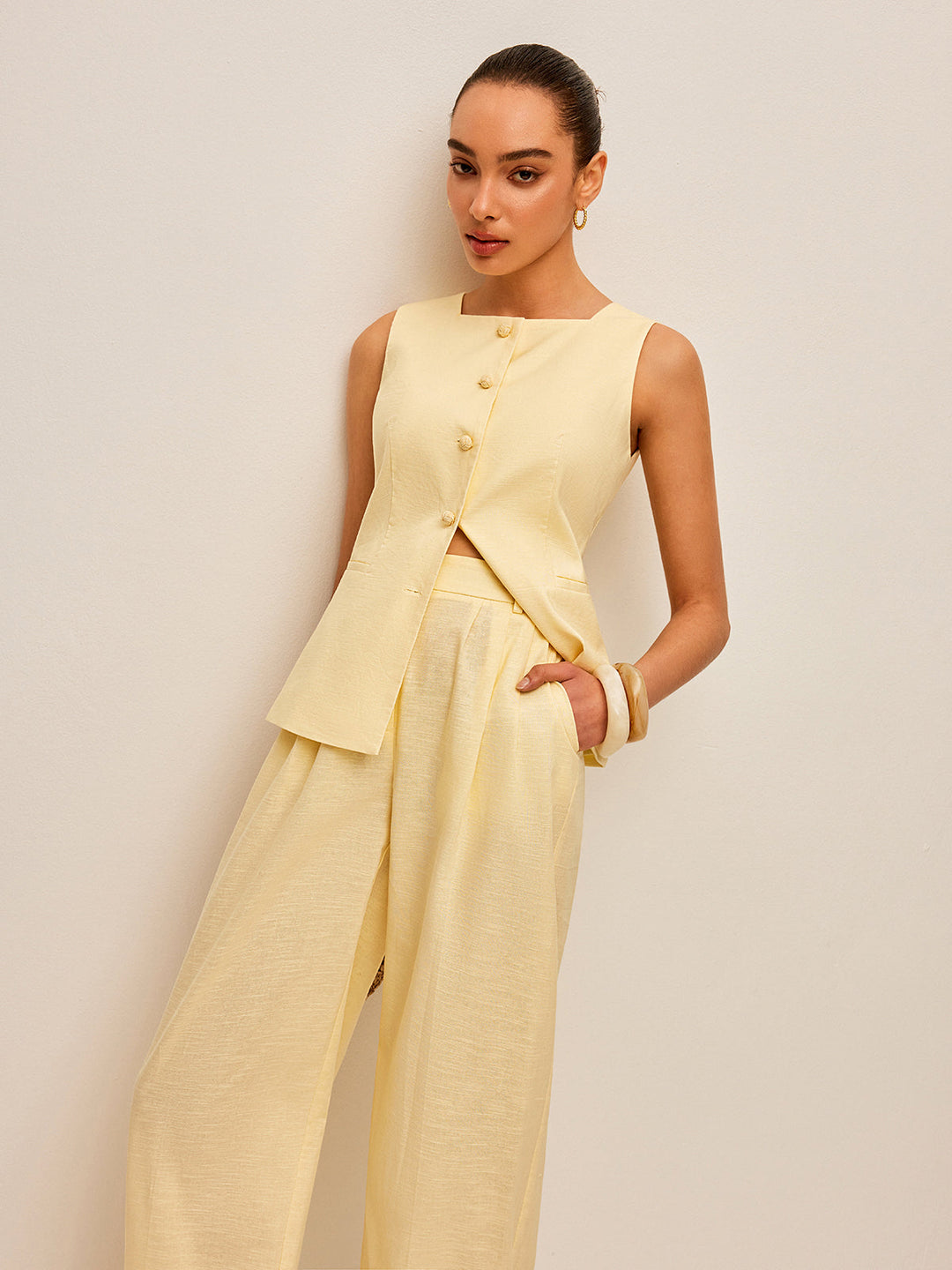 Pamuk ve keten karışımı şık yelek ve pantolon seti