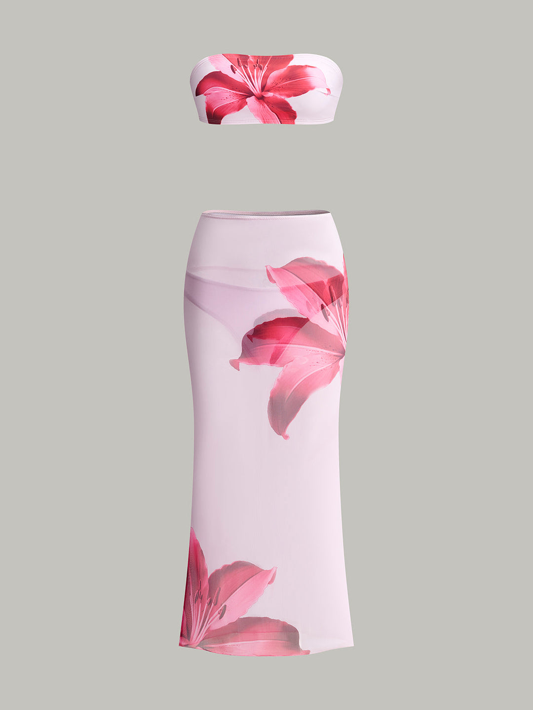 Çiçek desenli bandeau bikini ve kapama eteği