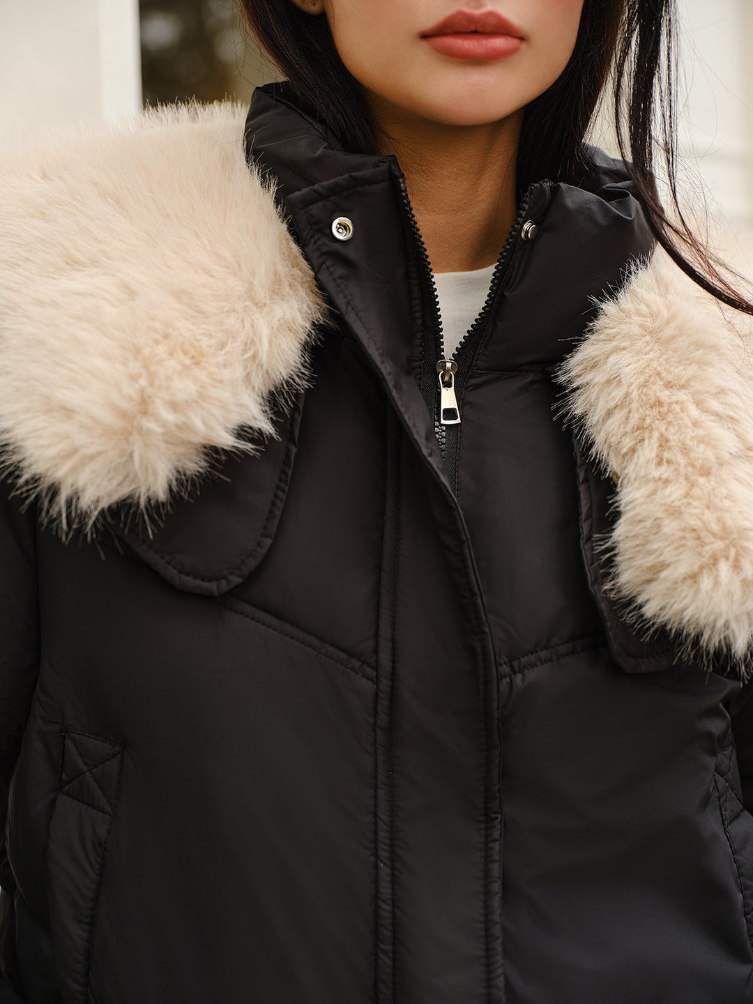 Sıcak Peluş Yaka Kısa Kış Kabanı - Svelte Chic