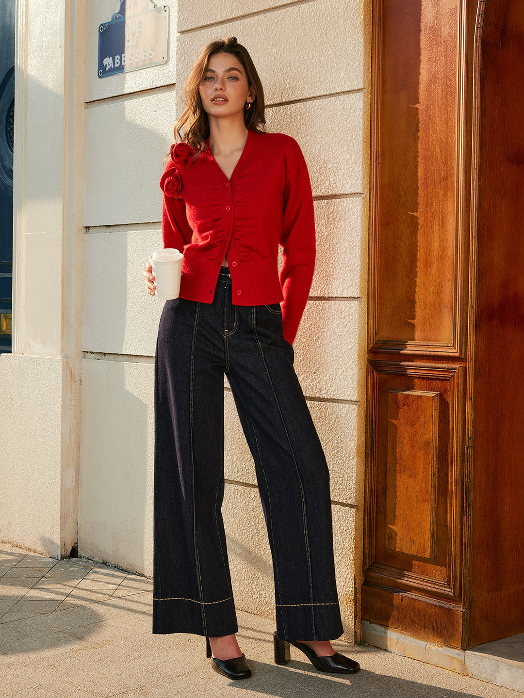 Şık 3D çiçek desenli düğmeli plise hırka