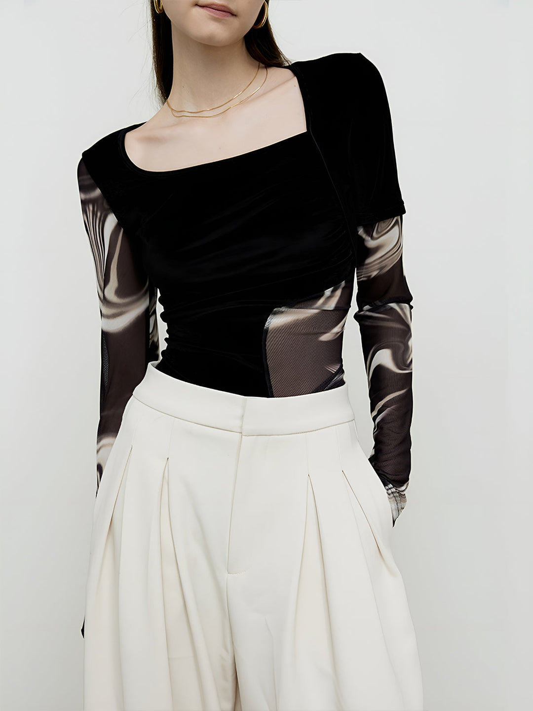 Geometrik Baskılı Şeffaf Jarse Üst - Svelte Chic