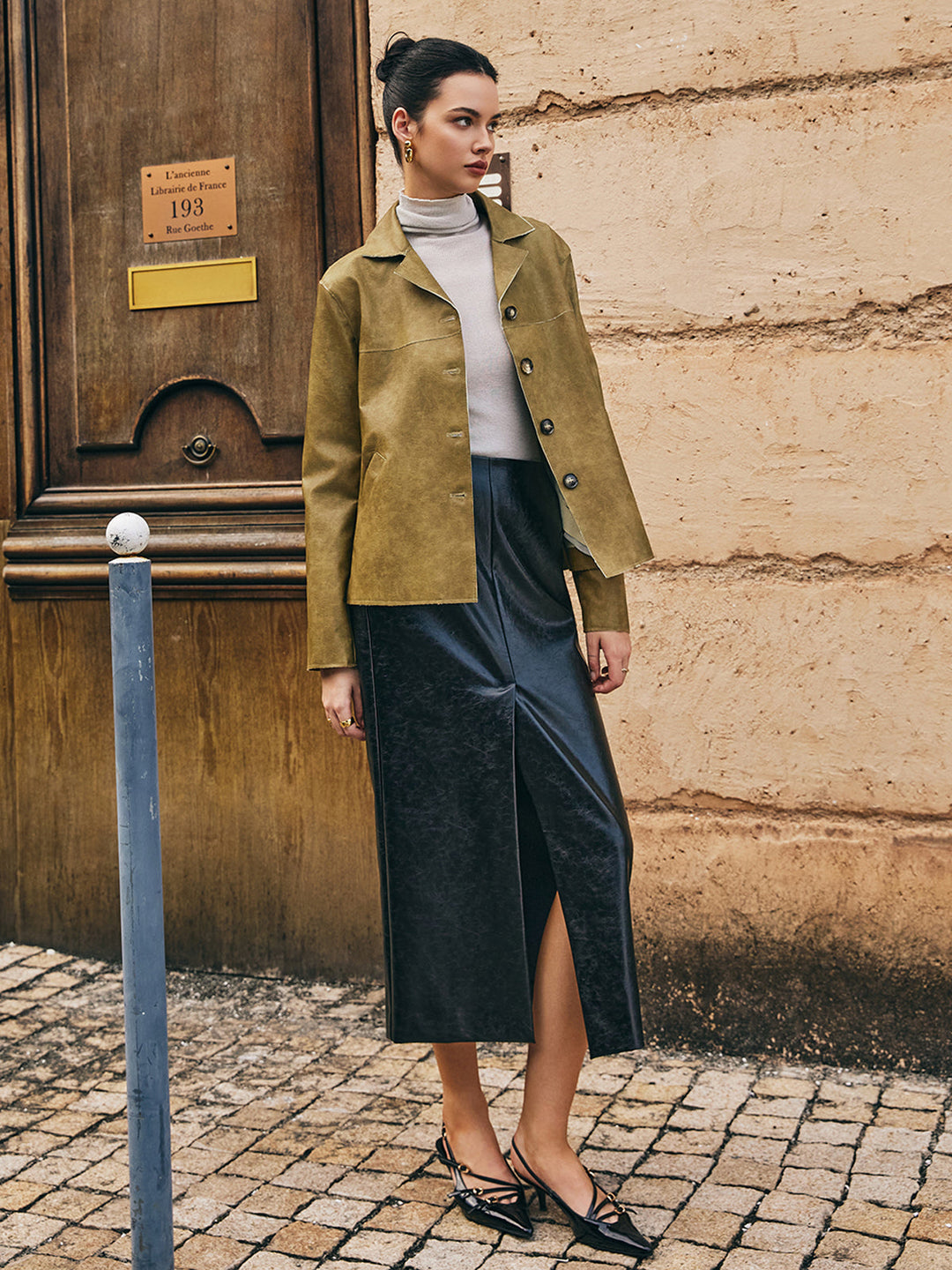 Bol PU Deri Düz Ceket - Şık ve Romantik Tasarım