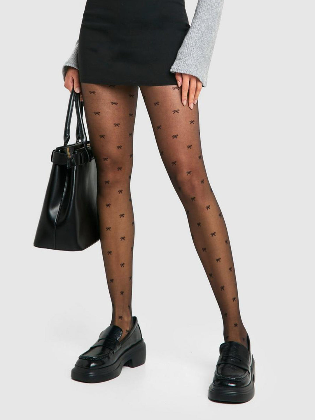 Küçük fiyonk desenli tül çorap