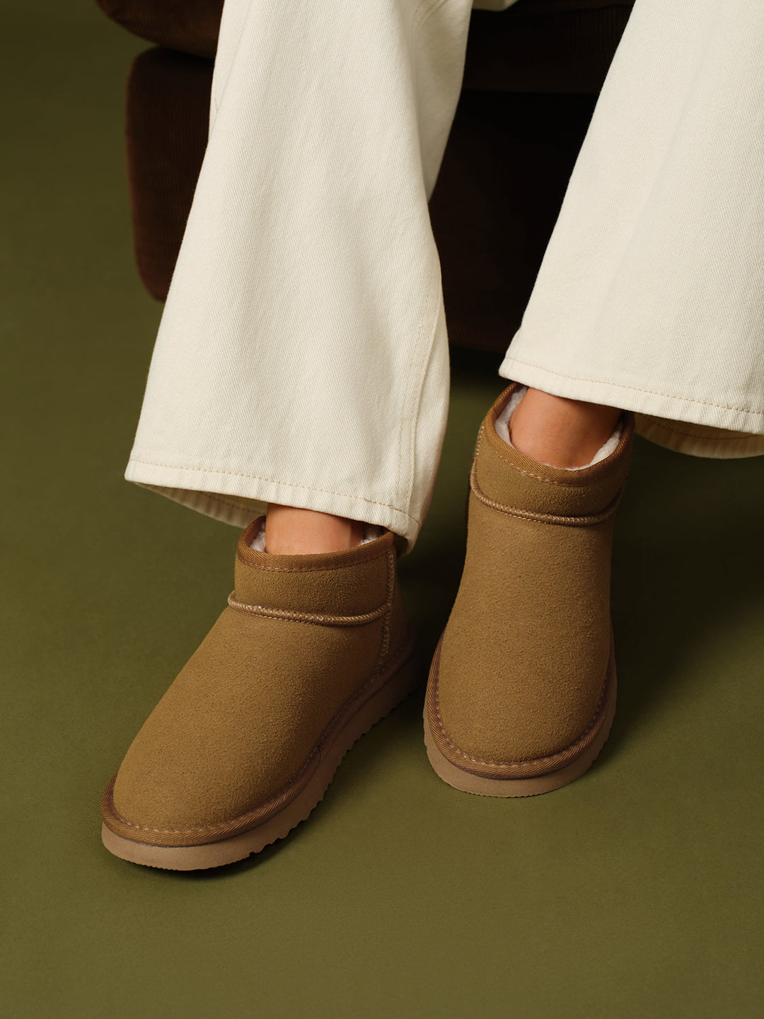 Kürk yalıtımlı kar botları, Suni Deri ve Kauçuk tabanlı