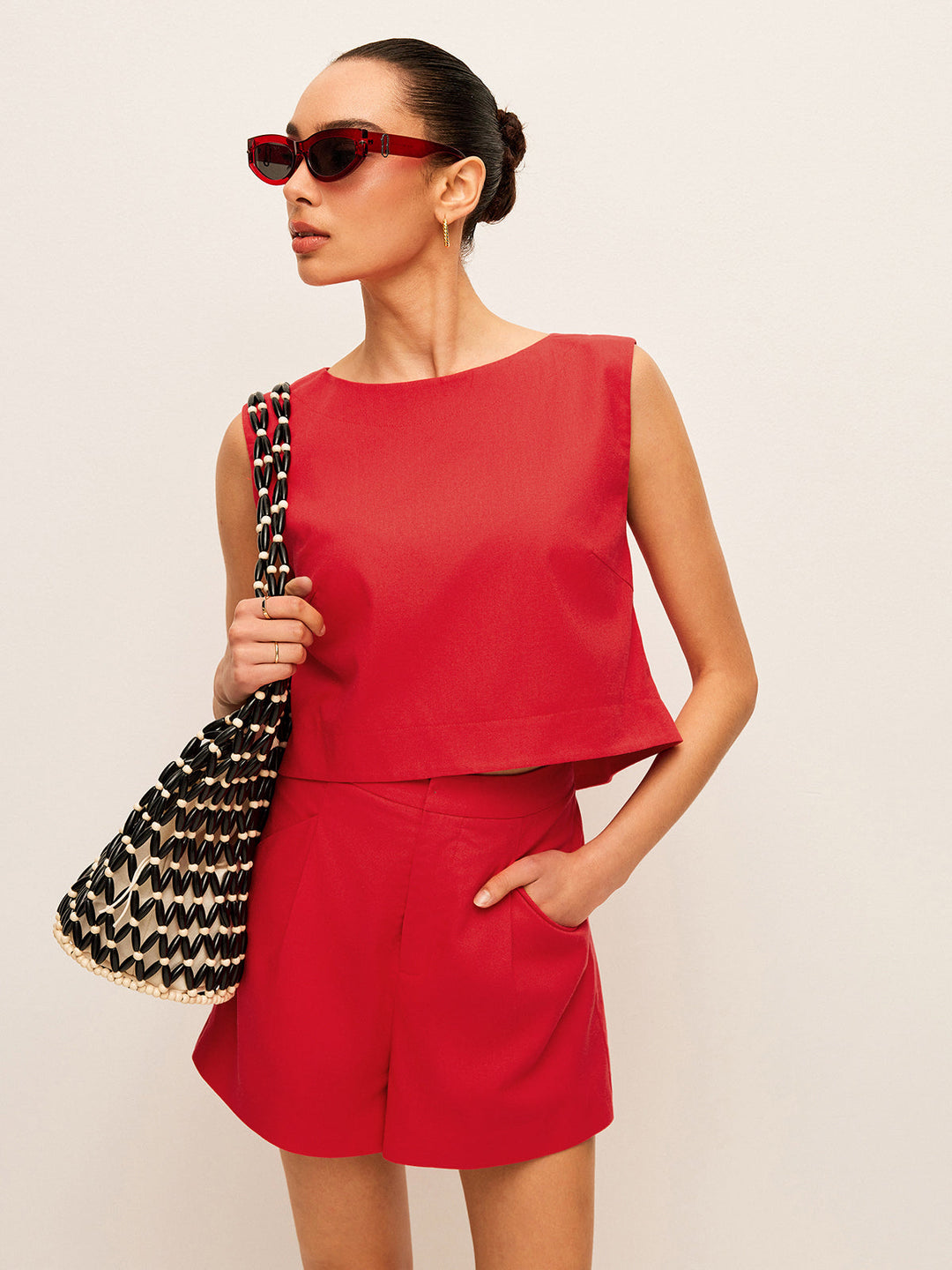 Pamuk ve keten karışımı şık bluz ve şort takımı