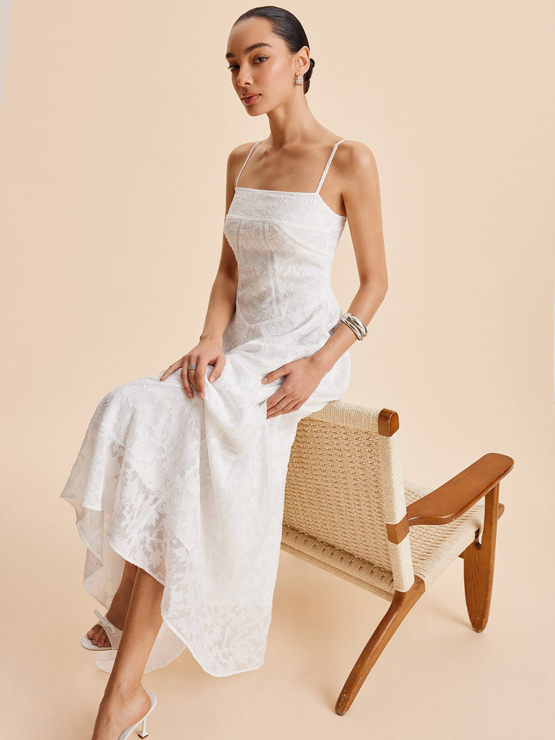 Şık Çiçek Desenli Dantel Şifon Askılı Elbise