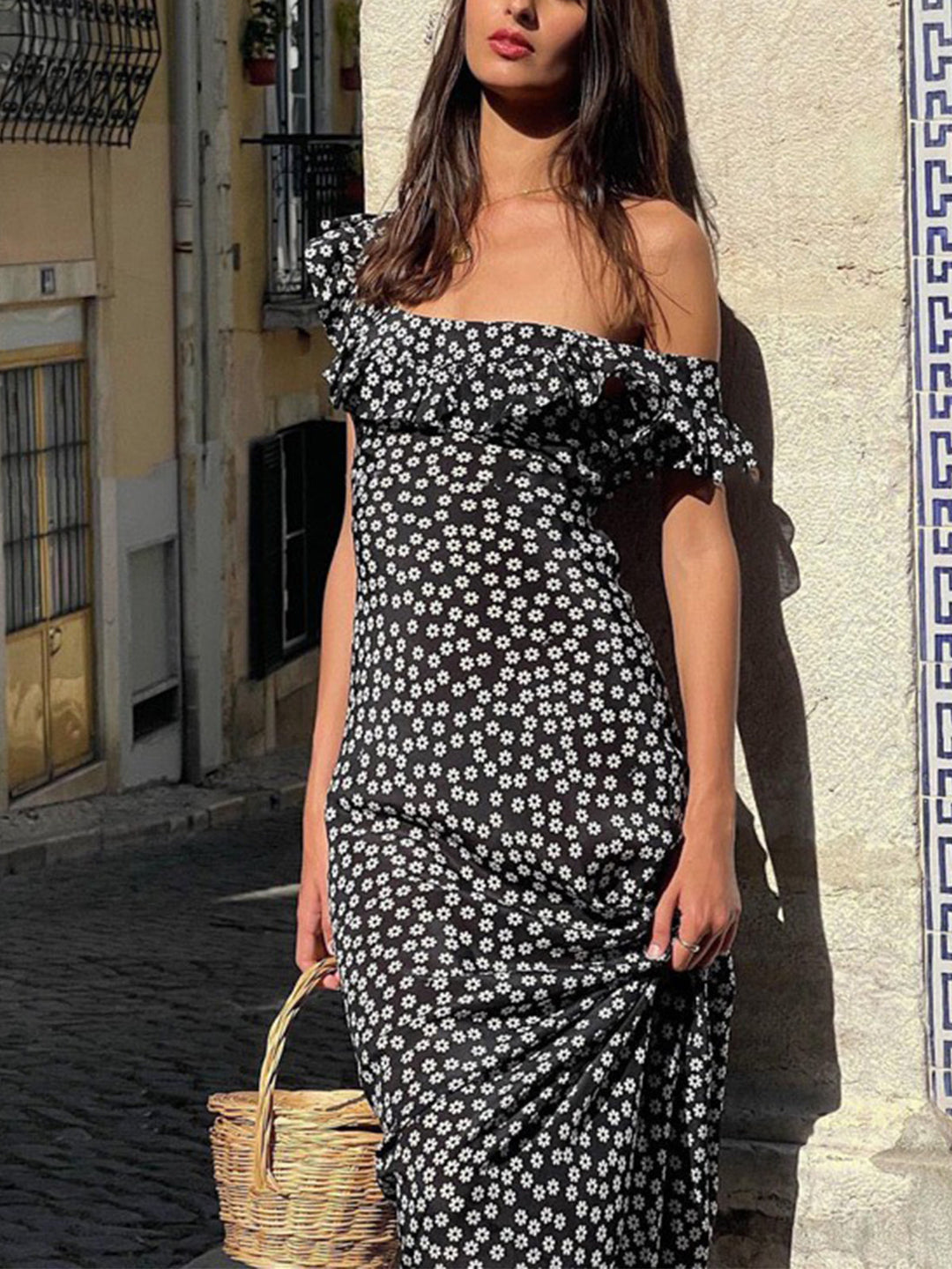 Svelte Chic Papatya Çiçek Desenli Uzun Elbise