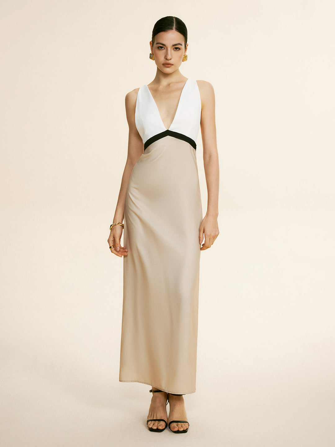 Patçwork bağcıklı elbise, şık ve zarif bir tasarım