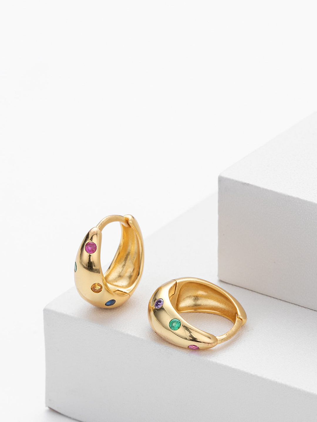 Svelte Chic Kalın Halka Küpeler