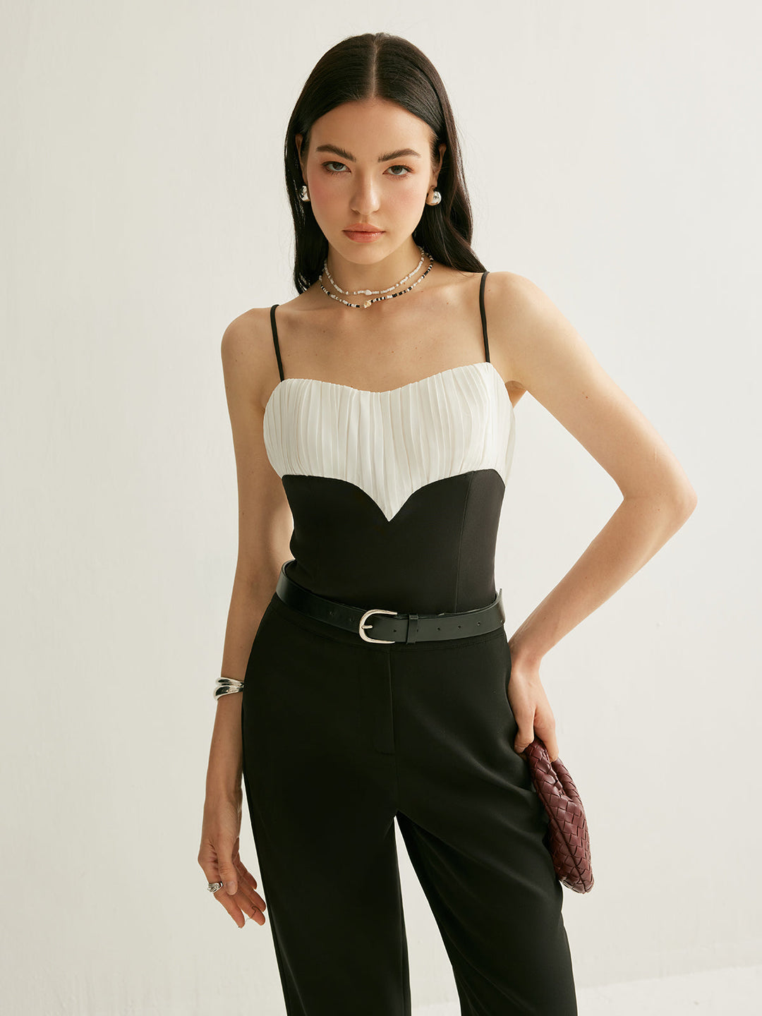 Şık Kontrast Dikişli Ayarlanabilir Askılı Bluz