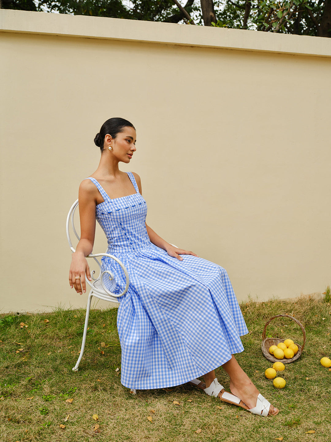 Şık dantel bağcıklı damalı korse elbise