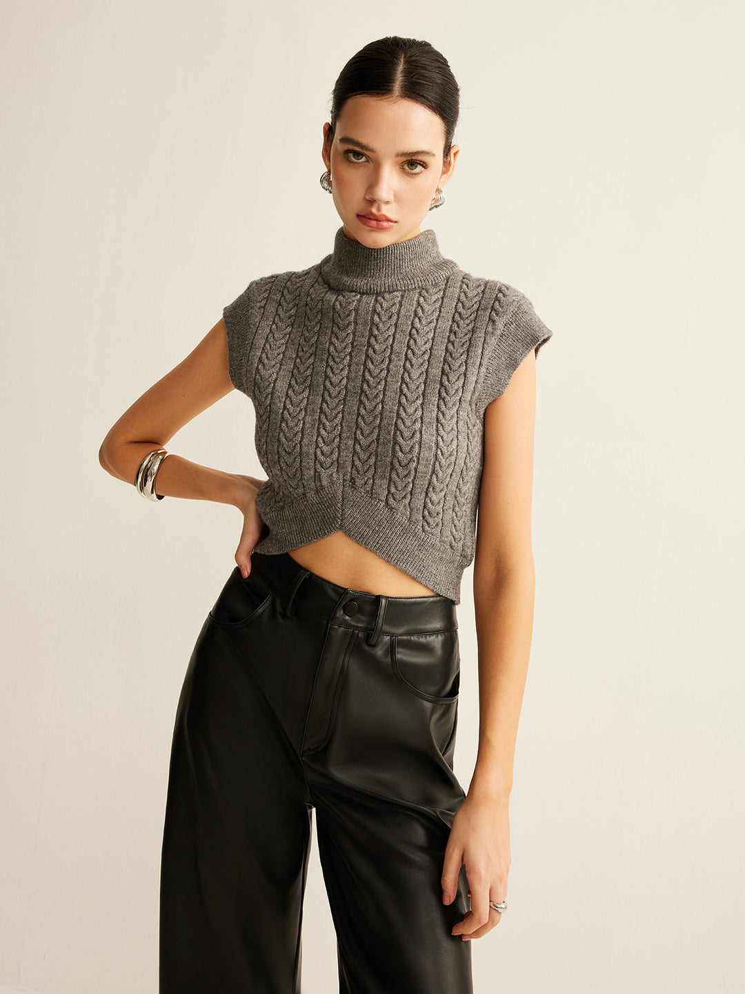 Cable-Knit Mock Neck Crop Sweater Vest, kadın modası, Svelte Chic