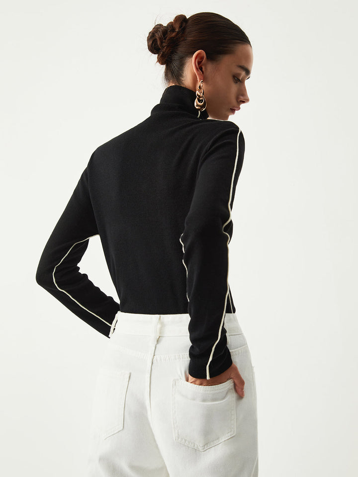 Топ с дълъг ръкав и контрастен кант 