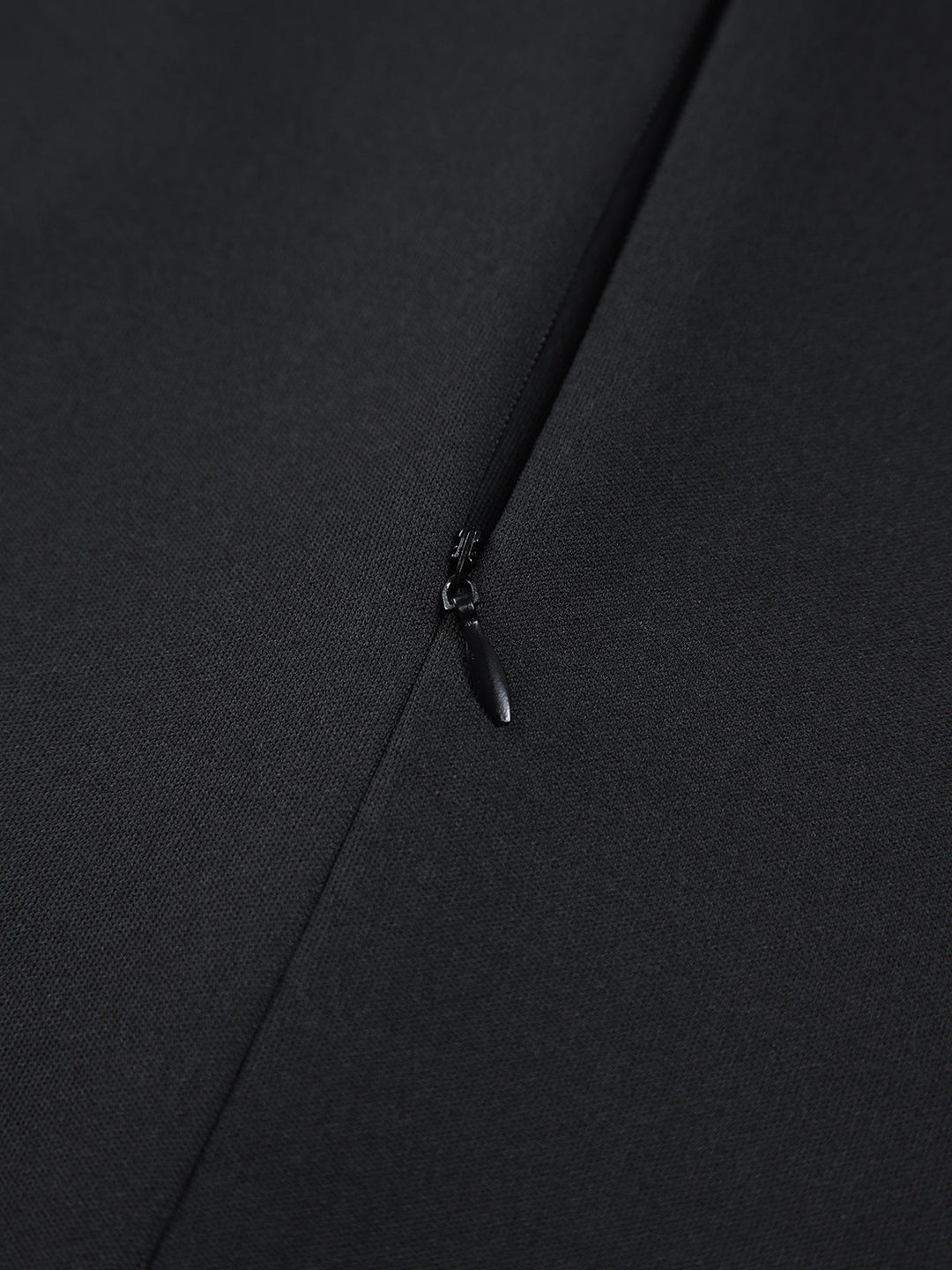 Etekleri Fırfırlı Kare Yaka Slip Kısa Elbise