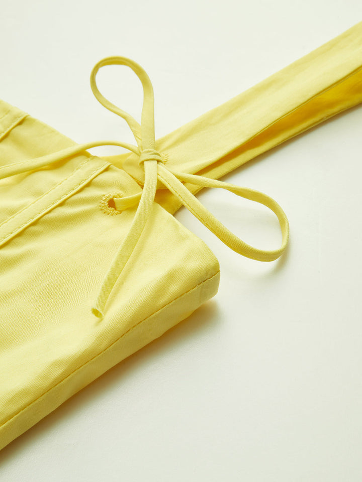 Корсет с тесен корсет и панделка