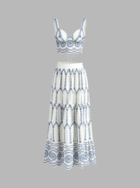 İşlemeli Kolsuz Kravat Sırtlı Etek Takım