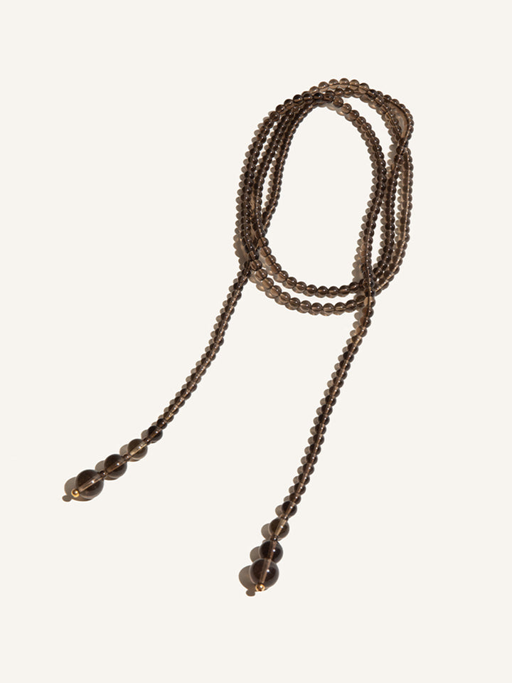 Колие с блестящи леки скъпоценни камъни