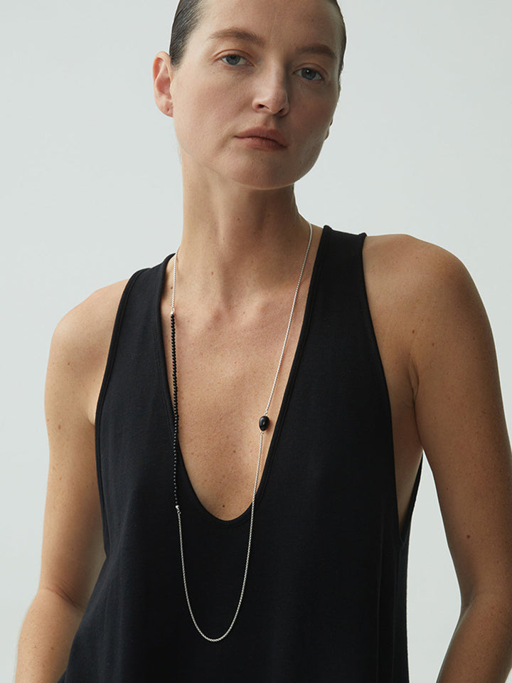 Колие с мъниста от черен оникс