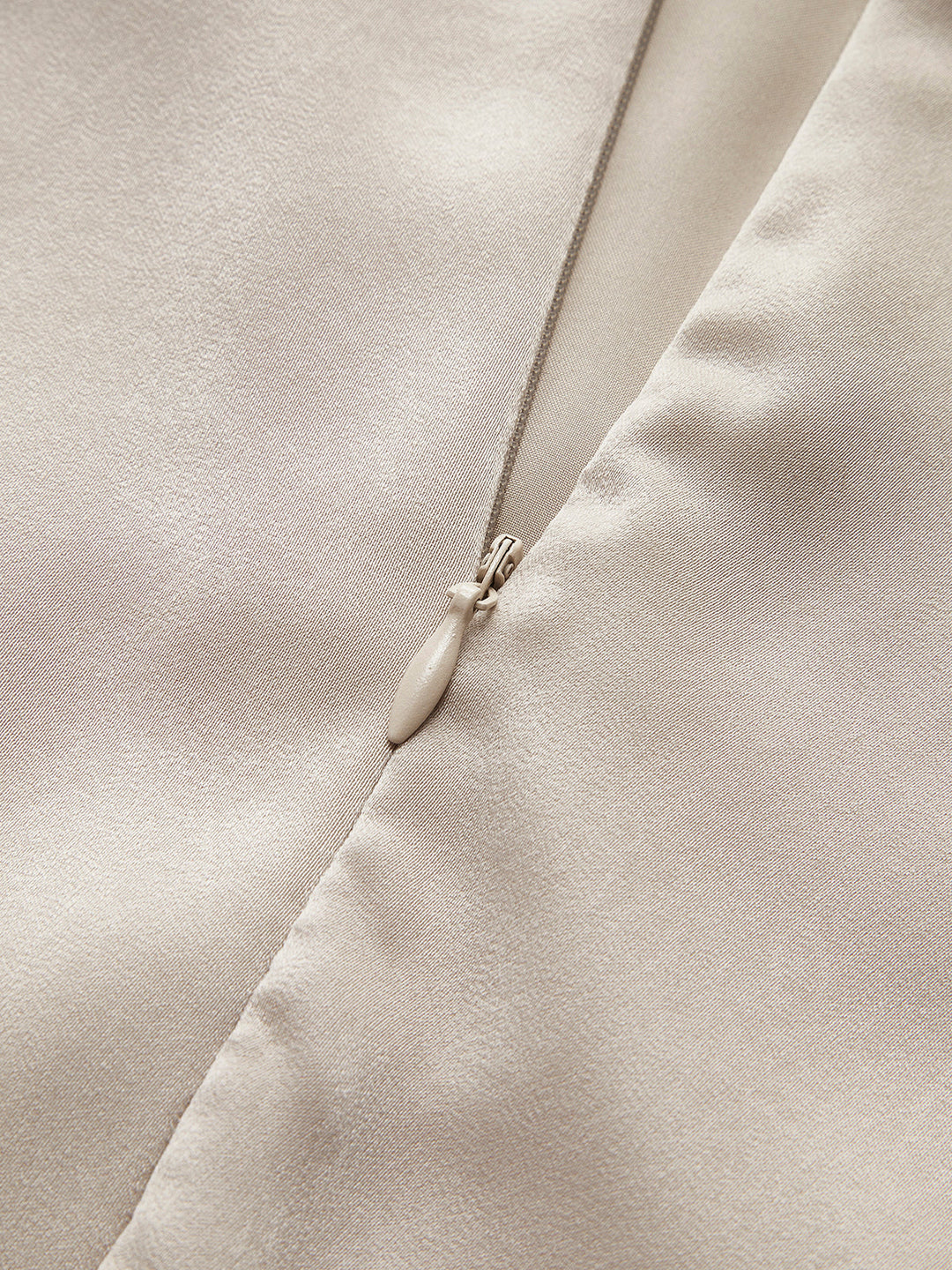 Tek Kol Pileli Drapeli Abiye Elbise