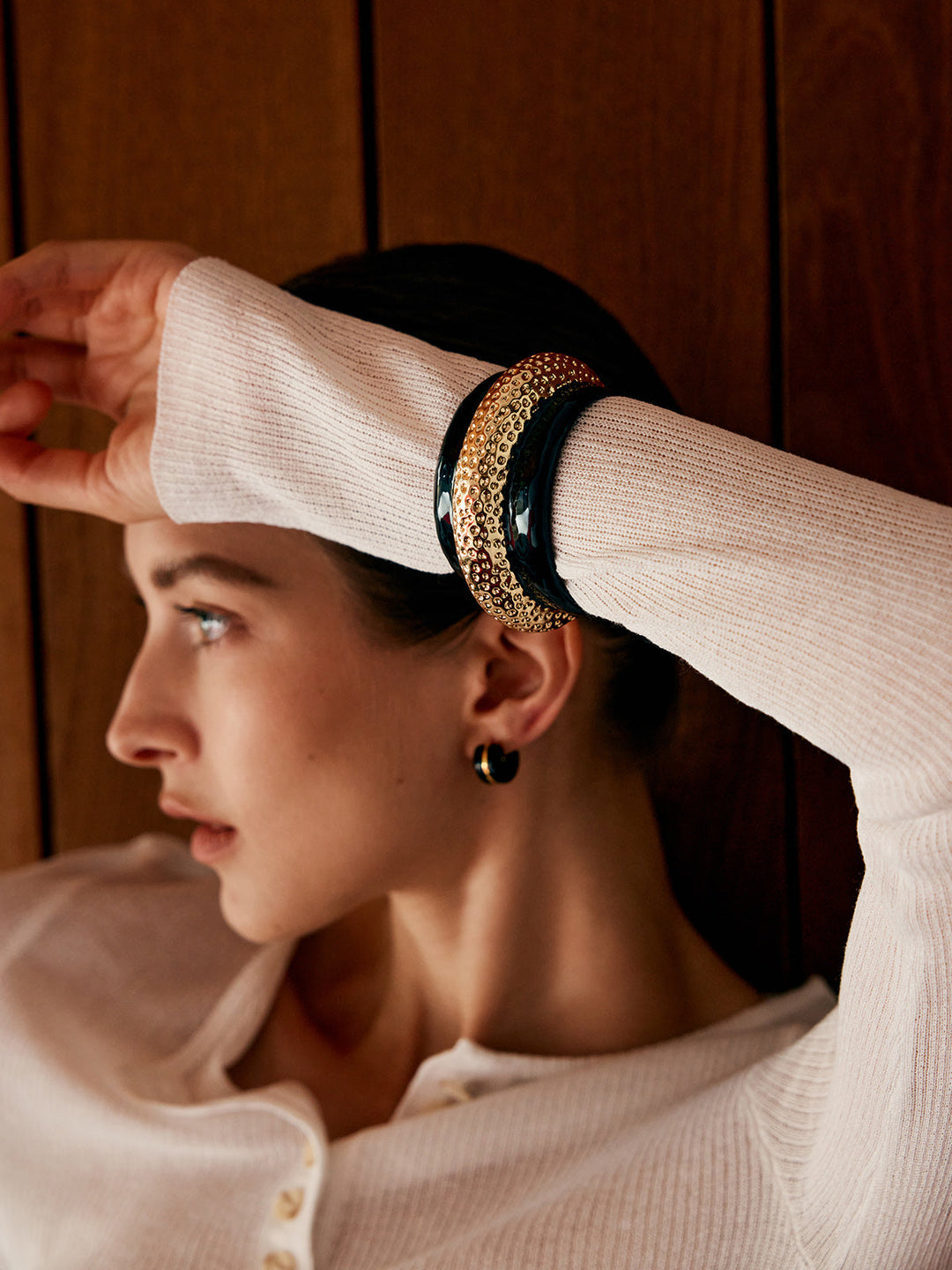 İki Tonlu Geniş Çekiçlenmiş Bilezik