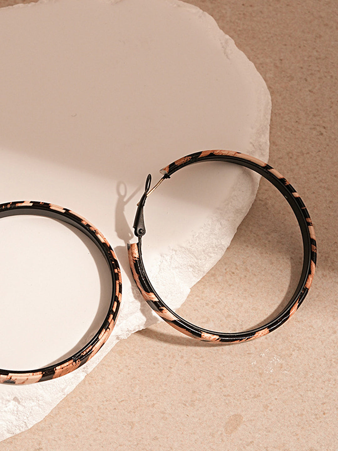 обеци с леопардов принт 