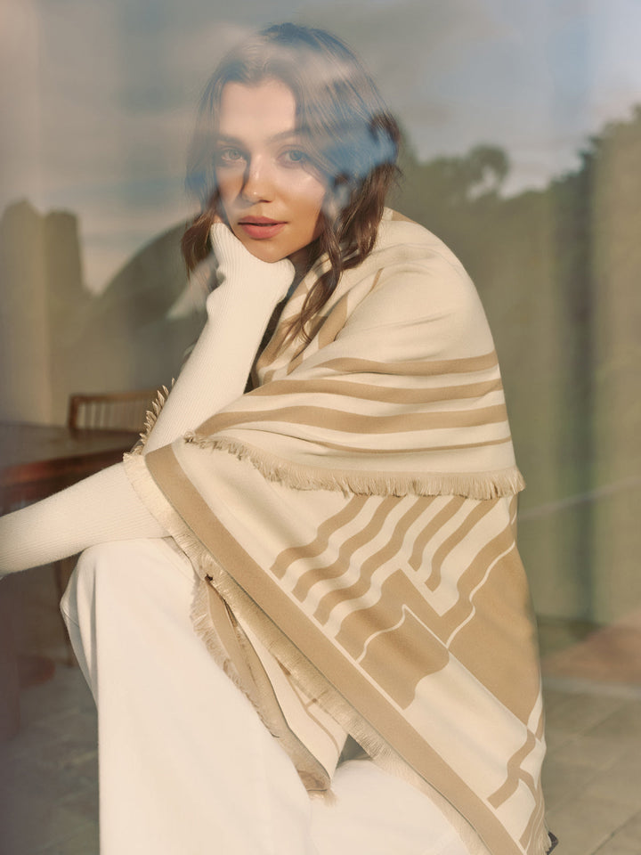 Şık Püsküllü Sıcak Şal