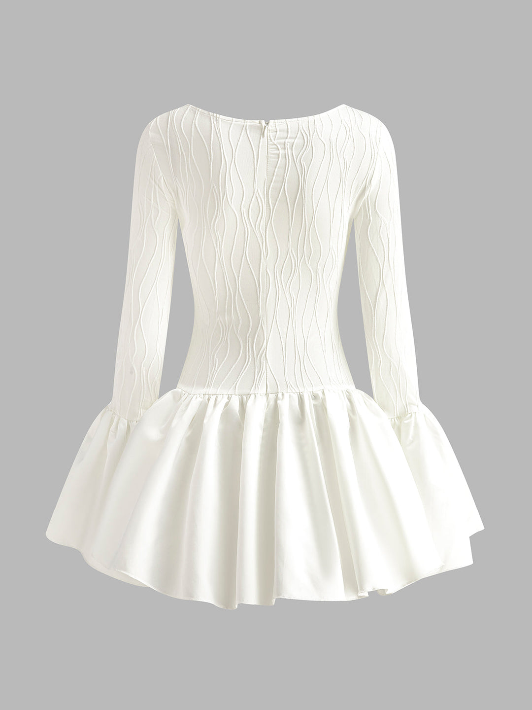 Рокля с волани и копчета 