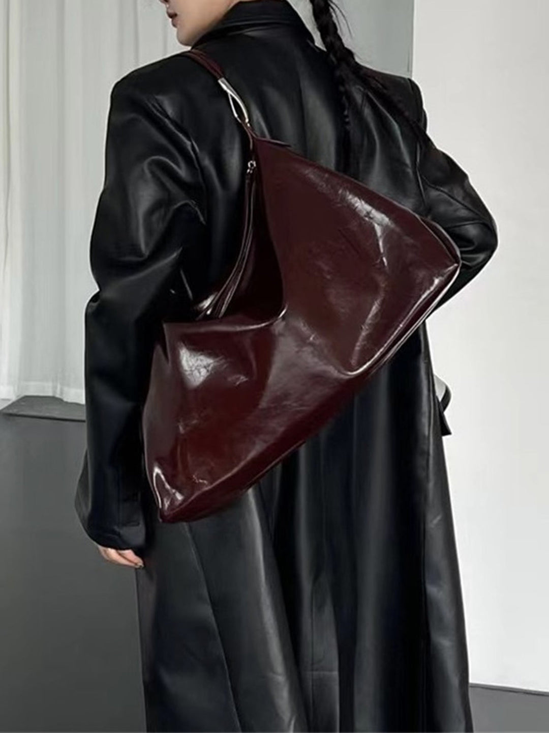 Мека чанта с цип 