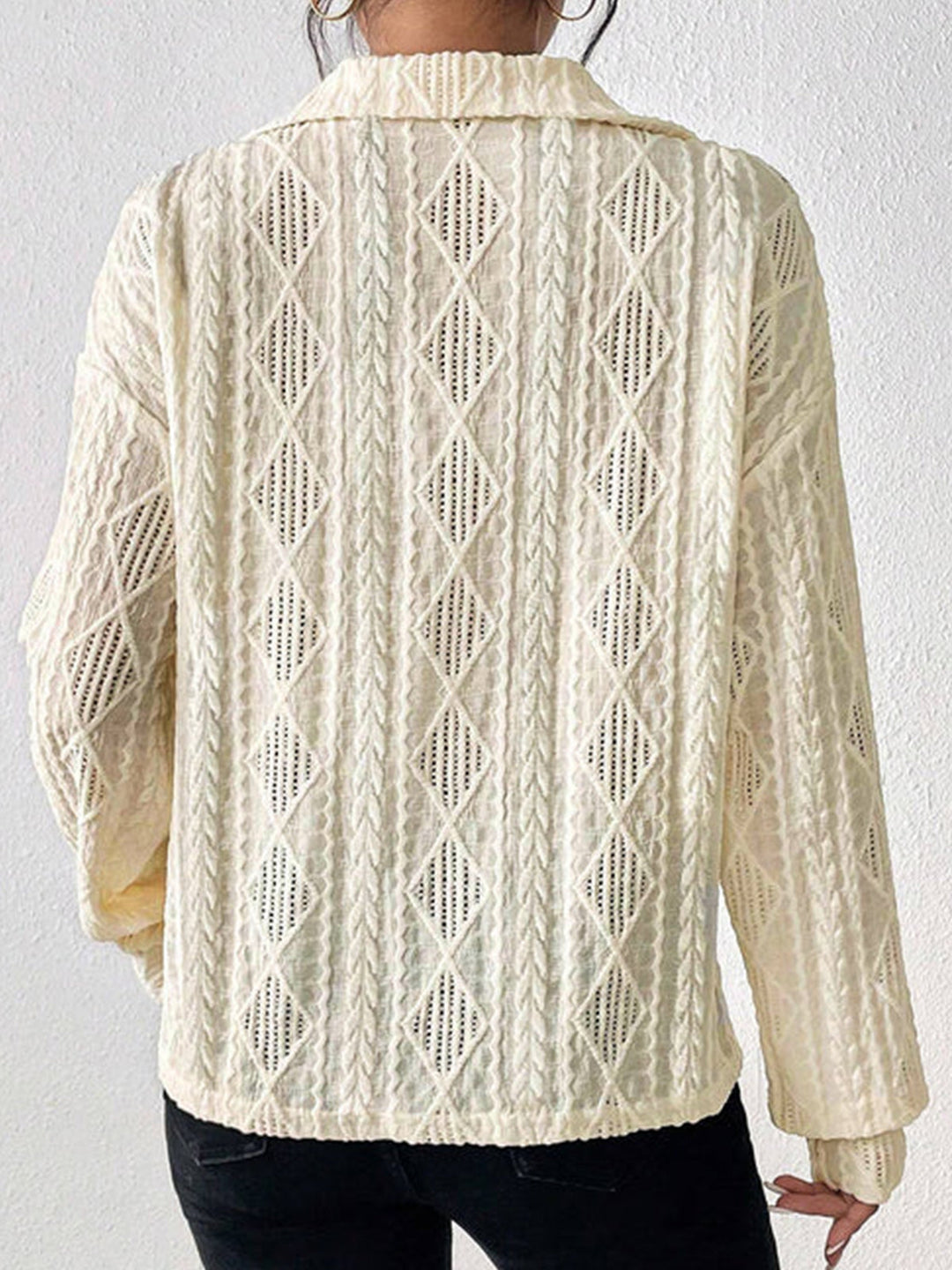 Kıvrımlı Kelebekli Polo Tişört