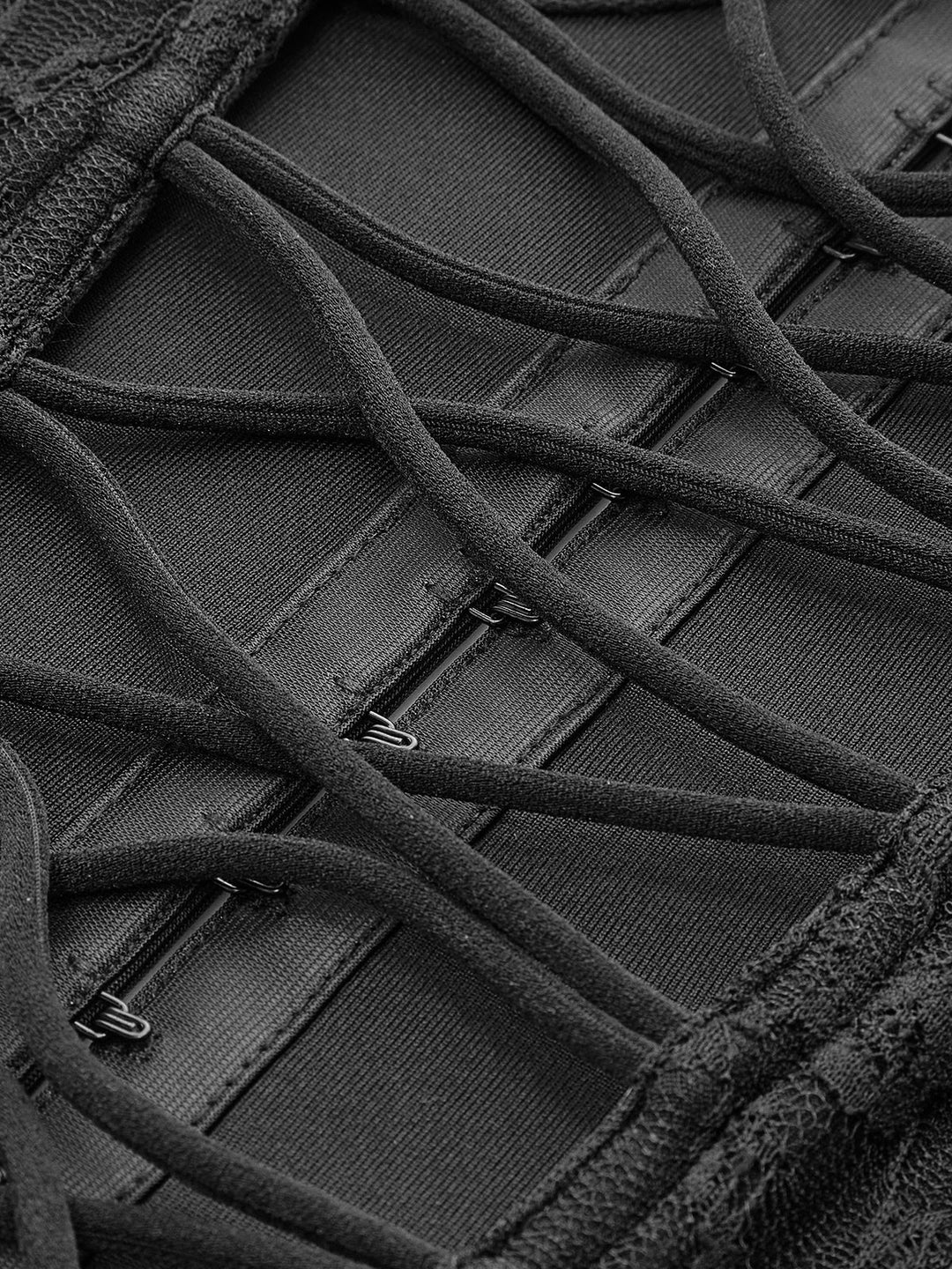 Çapraz Dantel Askılı Bluz