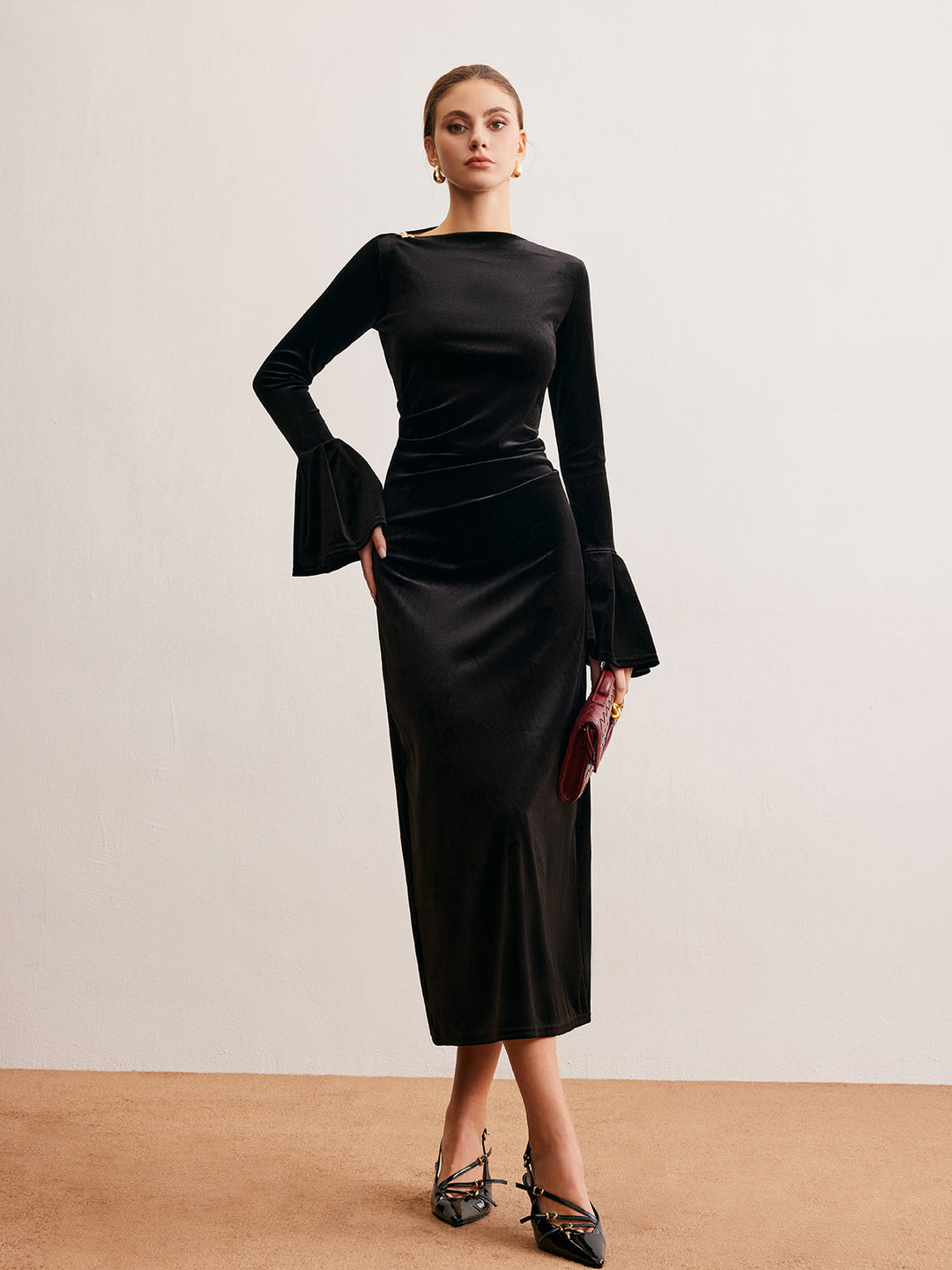 Volanlı Manşetli Kadife Abiye Uzun Elbise