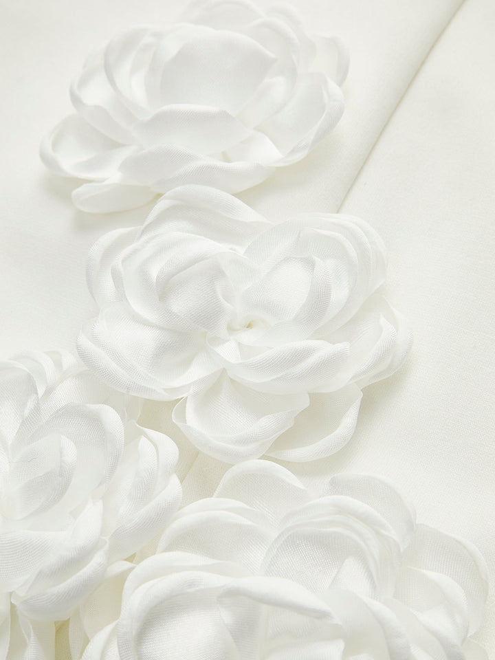 Çarpıcı 3D Çiçek Desenli Askılı Kısa Abiye Elbise Fermuar Detayıyla