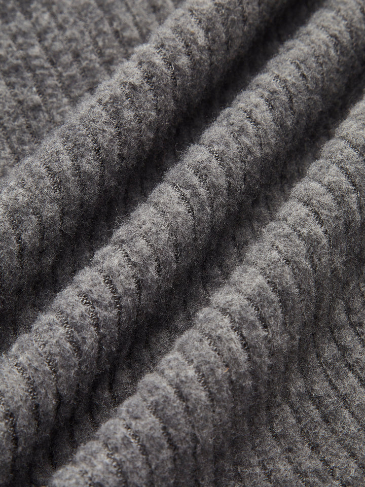 Стилен асиметричен плетен топ с прилепнала кройка и голи рамене