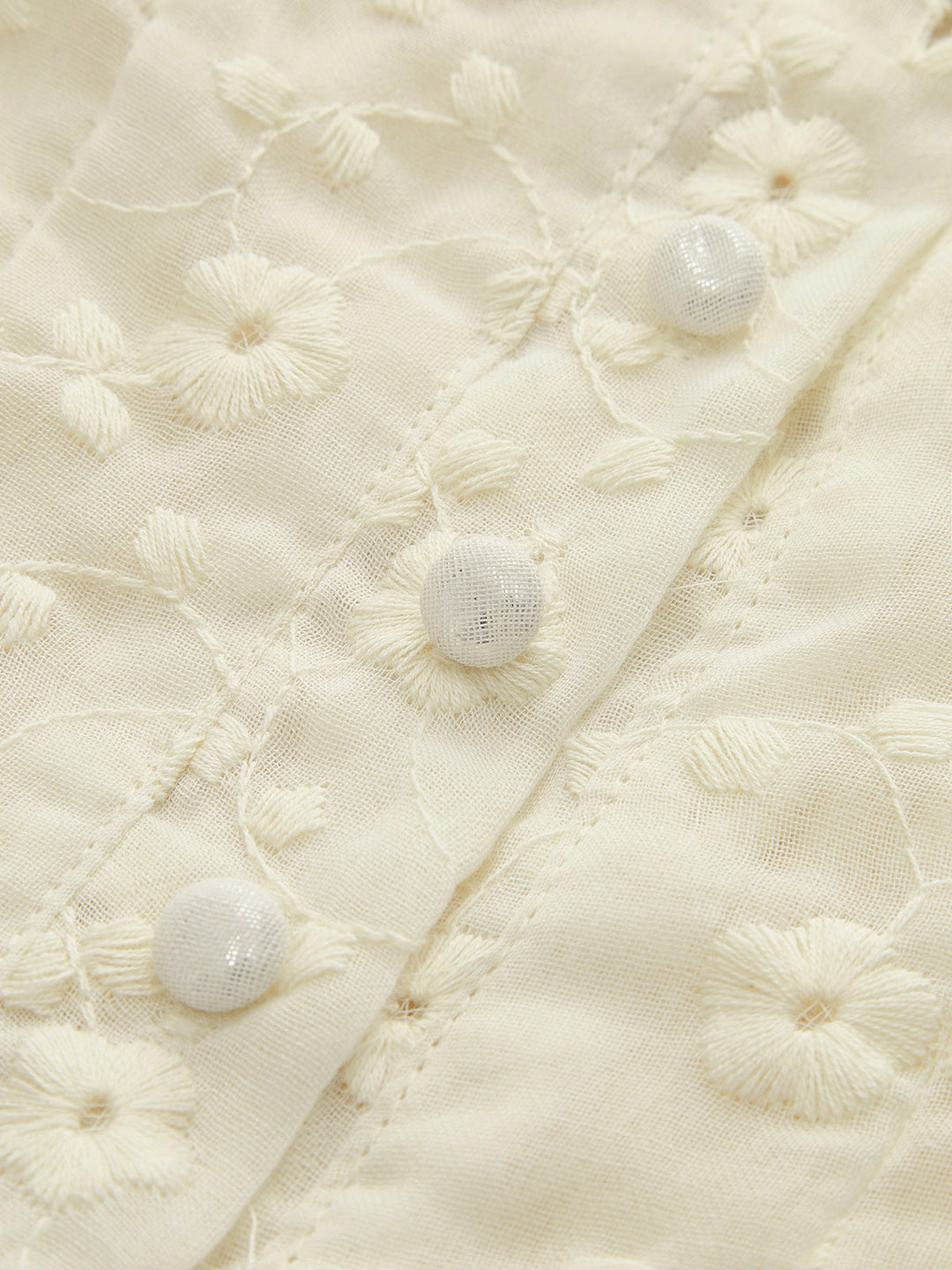 Çiçek Desenli Zarif Peplum Bluz, İnce Dantel Kenar ve Şifon Tasarımı ile