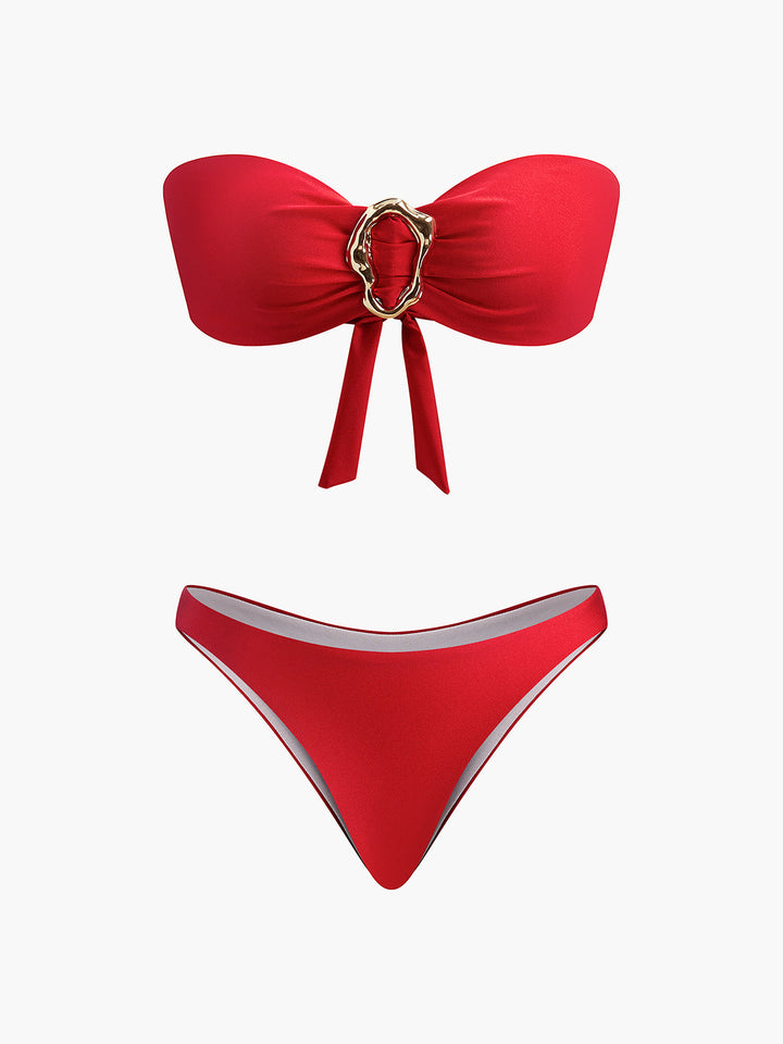 Şık Metal Aksesuarlı Fiyonk Bandeau Bikini