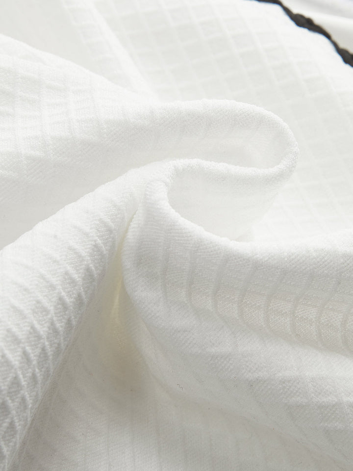 Şık Tek Omuz Kesik Mayo ile Şık Yaz Eğlencesi