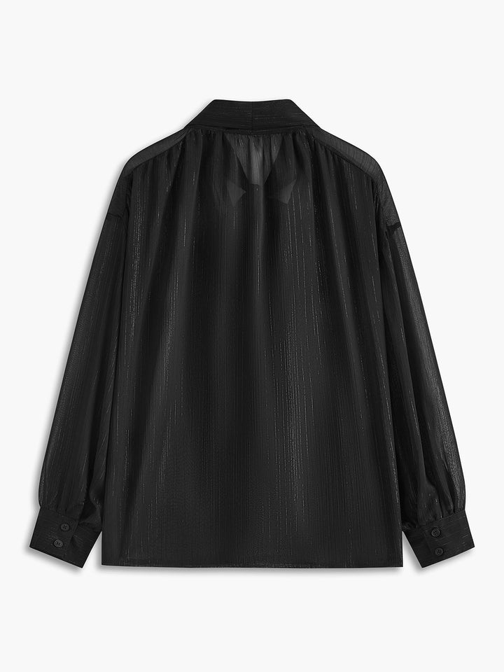 Тънка шифонена блуза с елегантен дантелен детайл