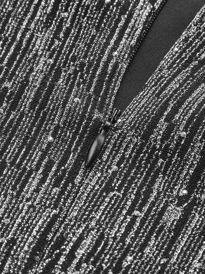 Елегантност без усилие със стилна рокля с плисета и гол гръб