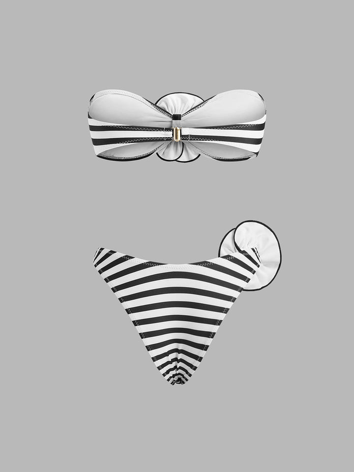 Şık Çizgili Bandeau Bikini Takımı Çiçek Aksamları ile