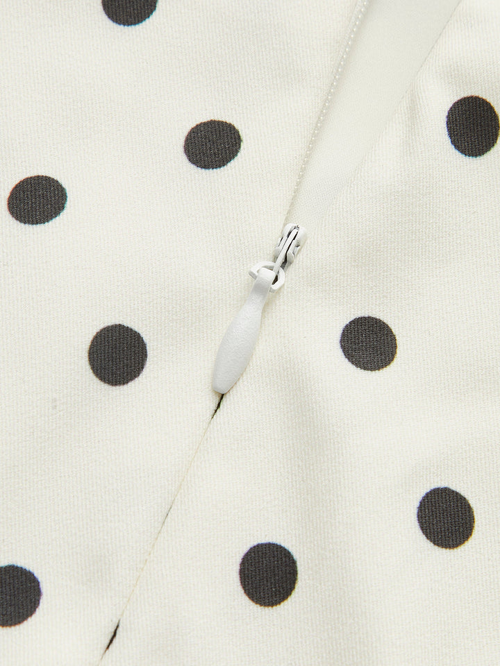 Şık Puantiye Desenli İpli Sırt Elbisesi ile Rahat Şıklık