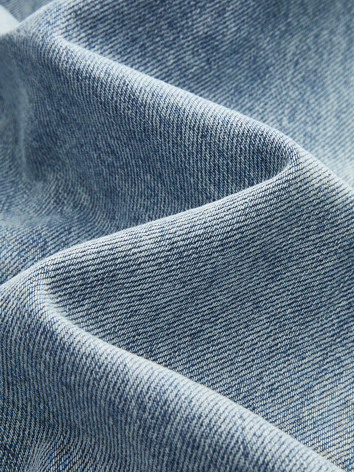 Şık Asimetrik Bel Wide-Leg Jeanler ile Modaya Uygun Bir Görünüm