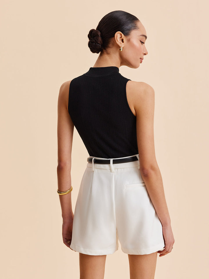 Şık Bir Görünüm İçin Mock Neck Anahtar Delikli Örgü Yelek