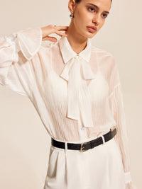 Şık Şifon Bluz Zarif Fiyonk Detayı ile