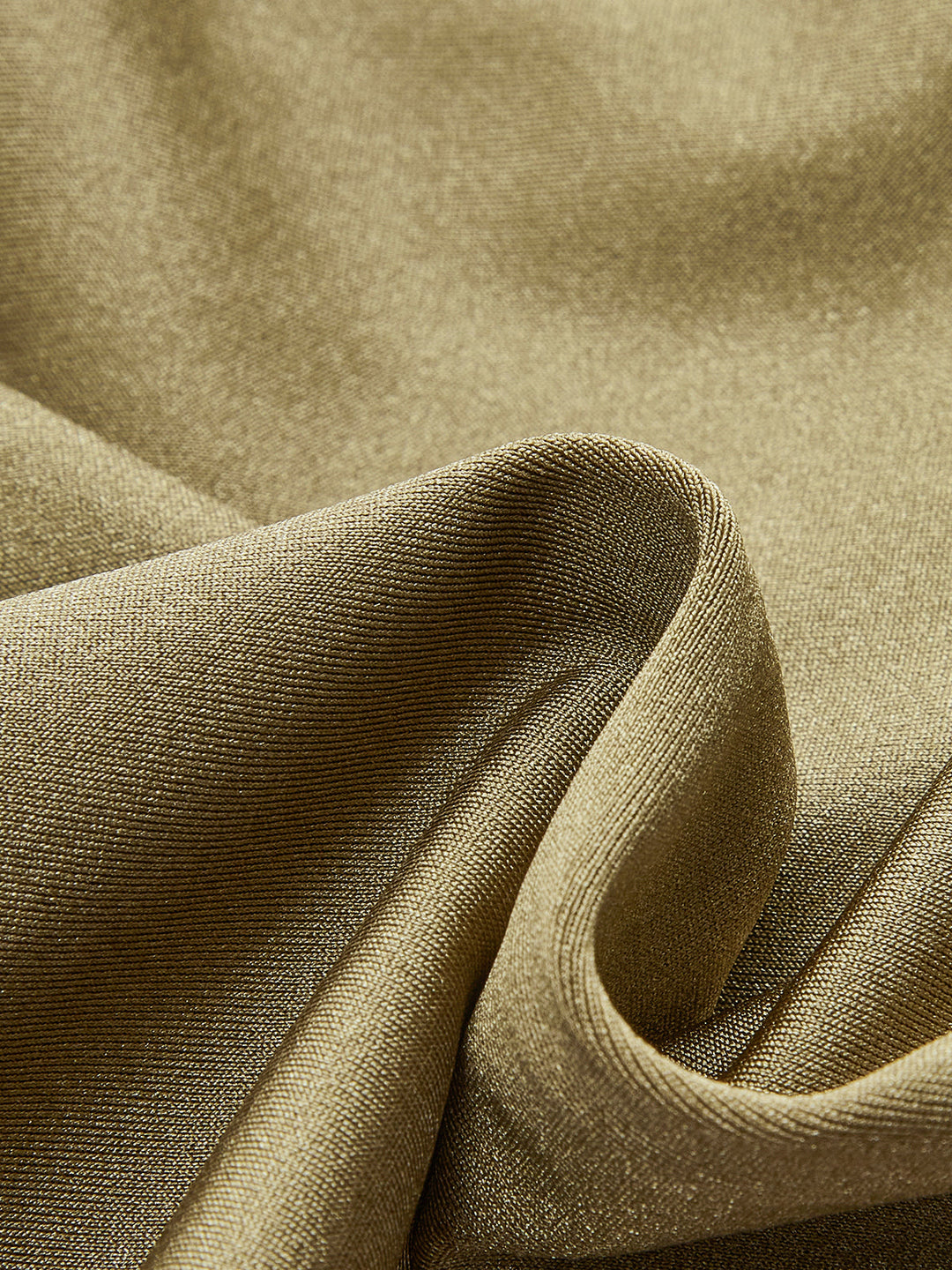 Çarpıcı Boncuklu Kesik Tek Parça Mayo