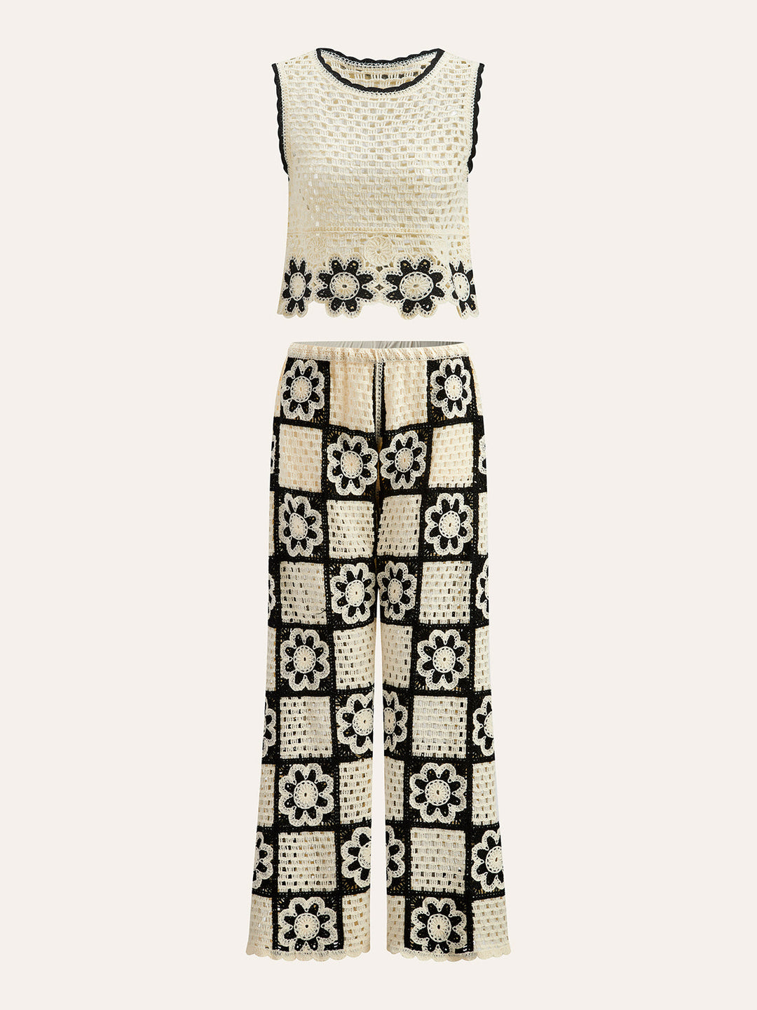 Güzelce Örülmüş Çiçek Desenli Üst ve Pantolon Takımı
