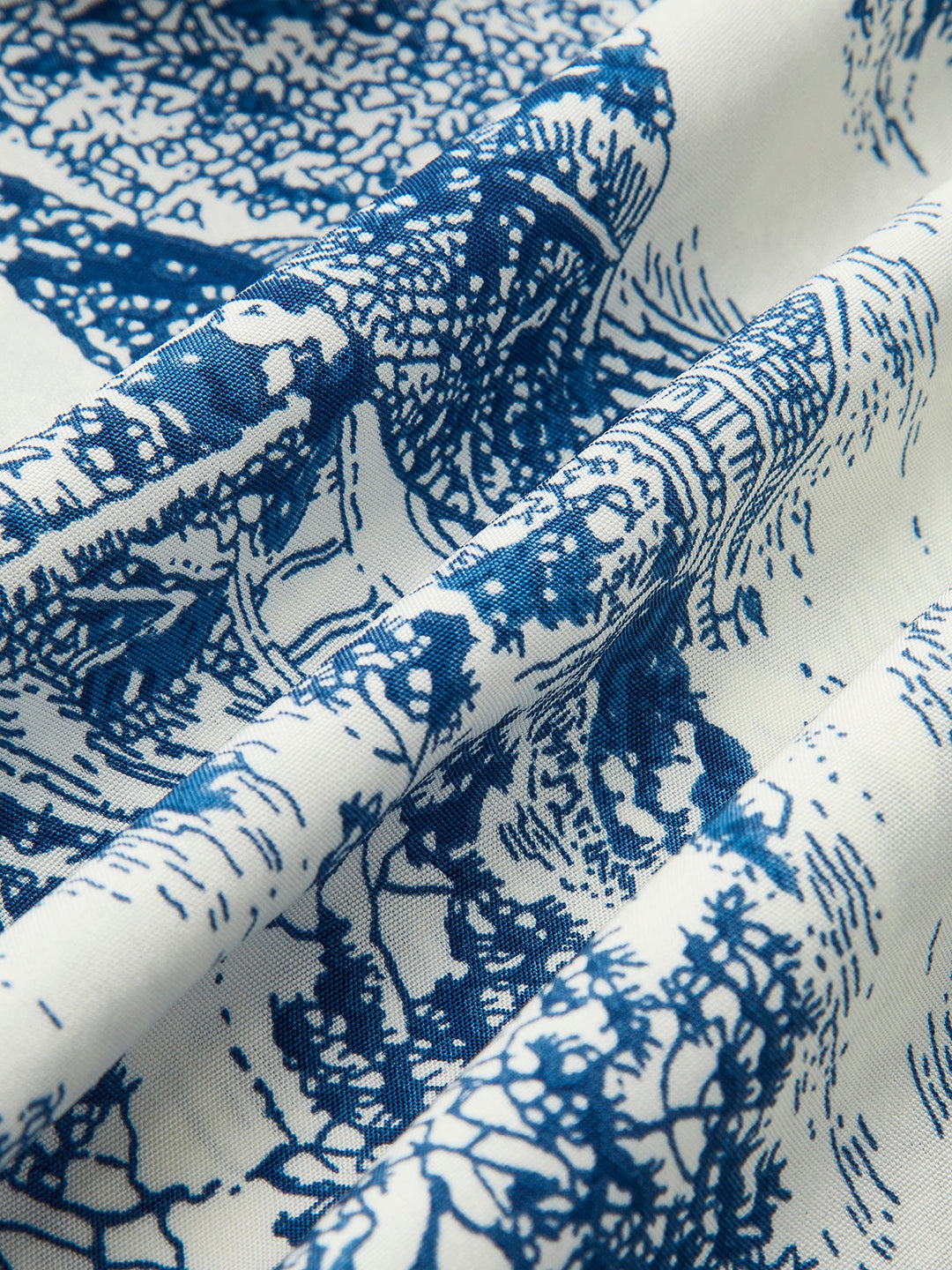 Şık Askısız Elbise, Şık Şirzolu Kollara Sahip