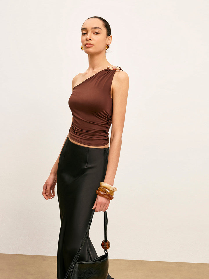 Şık Tek Omuz Sıktırılmış Üst, Şık Metal Detaylarla