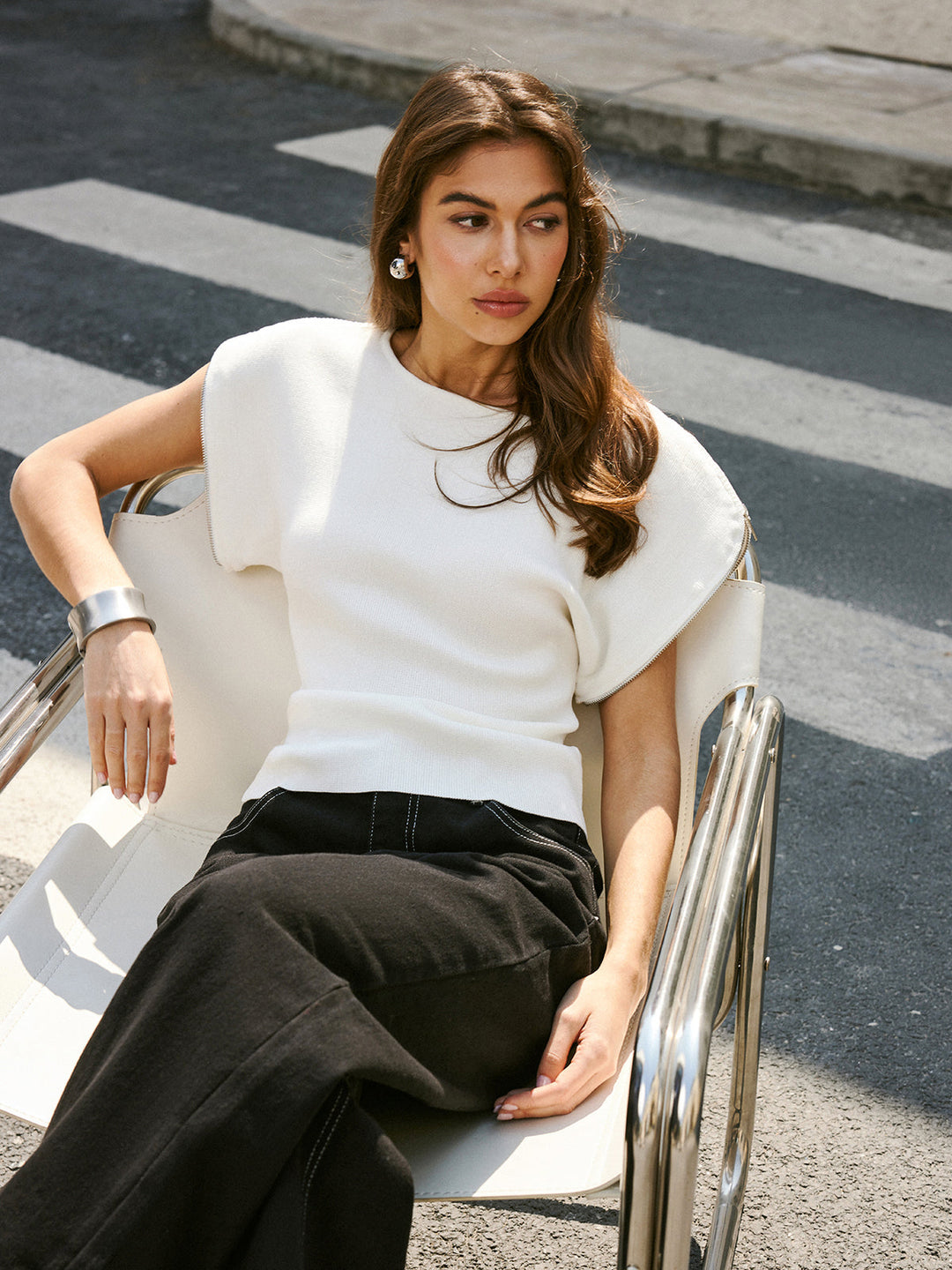 Şık Kısa Kol Ribanalı Triko Tişört