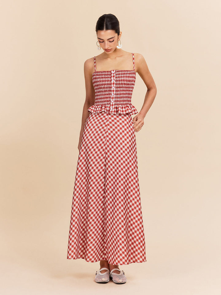 Şık Kareli Cepli Etek ile Rahat Stil